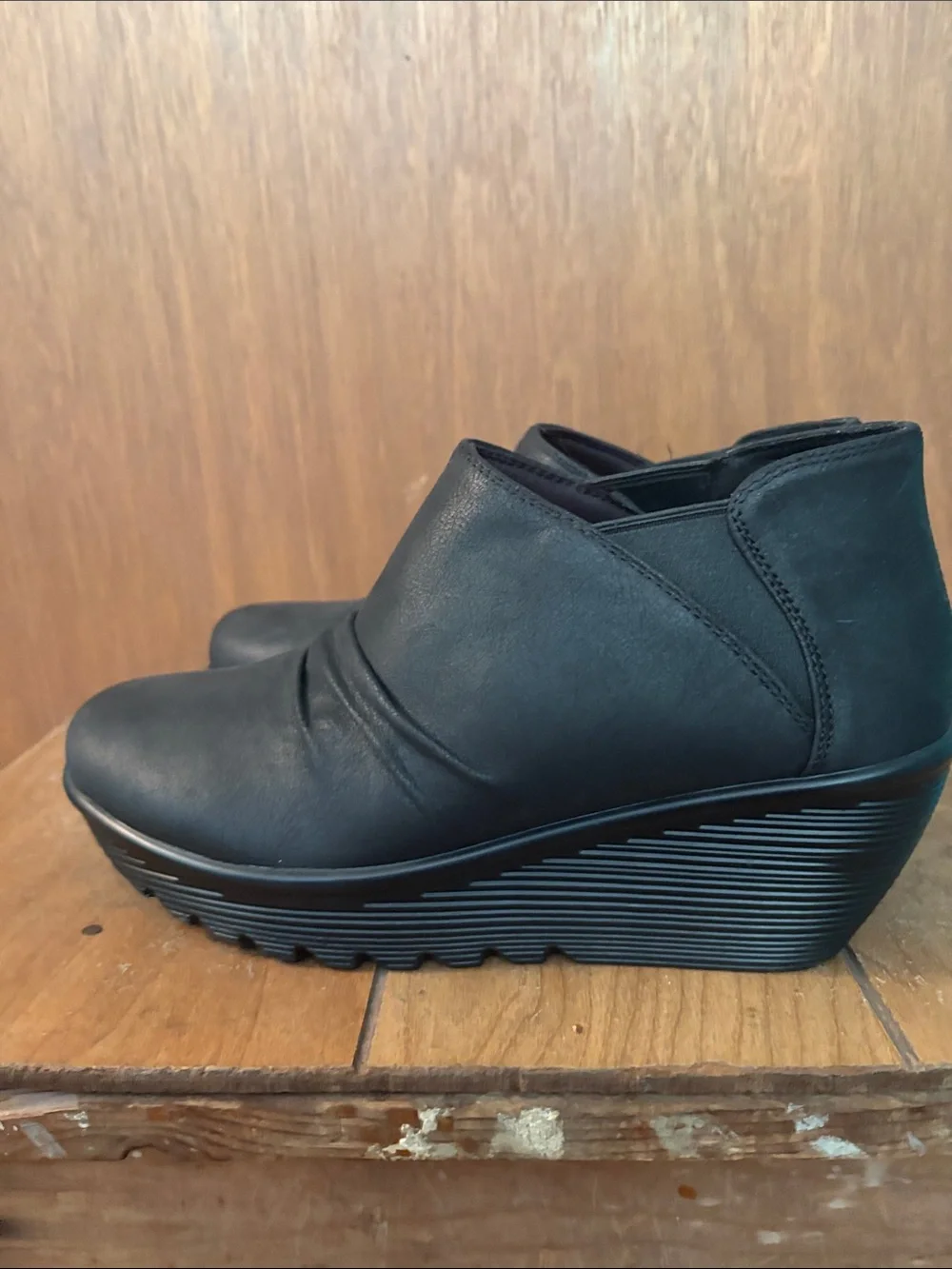 Skechers women slip